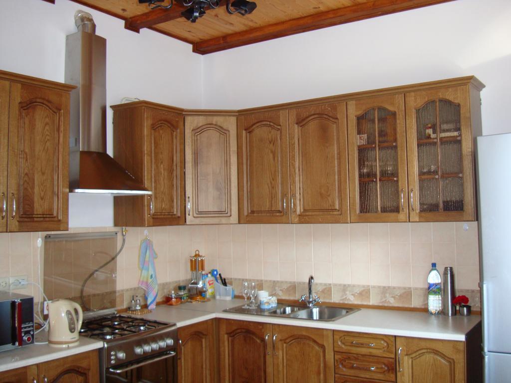 Котедж Гірський Yaremche Bilik gambar