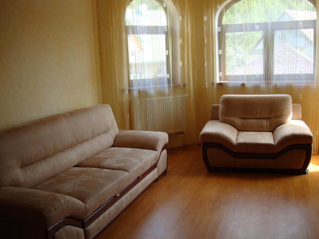 Котедж Гірський Yaremche Bilik gambar