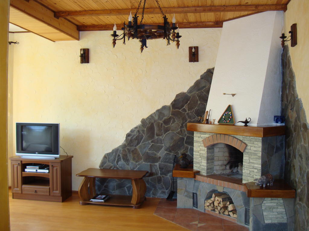 Котедж Гірський Yaremche Bilik gambar