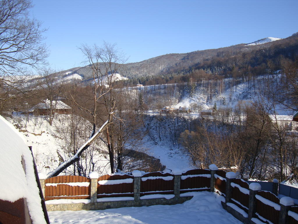 Котедж Гірський Yaremche Luaran gambar